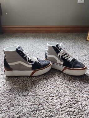 Vans Off The Wall Black & Grey High-Top Sneakers 7.5 Women's